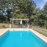 Casa de Férias Blanquefort Hill Retreat Saint-Cernin-de-lʼHerm