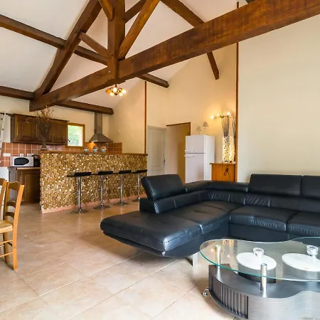Beautiful With Private Pool Saint-Cernin-de-l'Herm