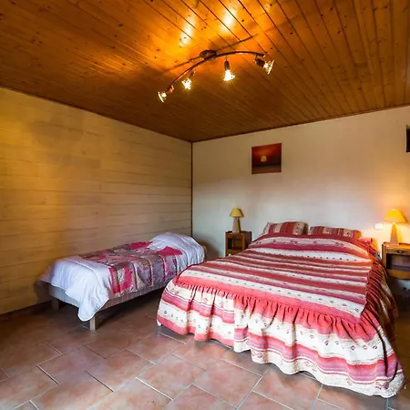 Blanquefort Hill Retreat *