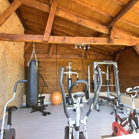 Blanquefort Hill Retreat *