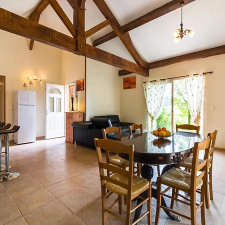 Prázdninový dům Blanquefort Hill Retreat Saint-Cernin-de-lʼHerm