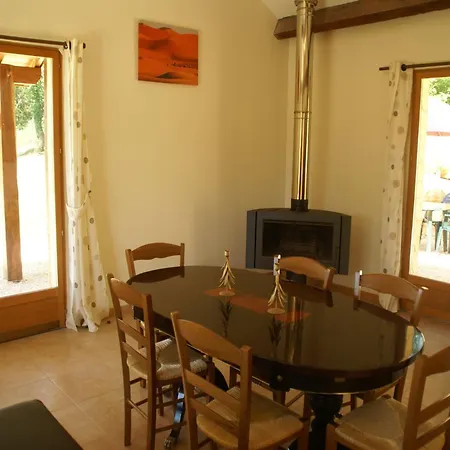 Blanquefort Hill Retreat