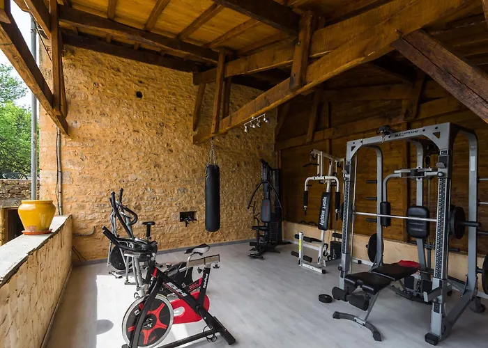 Blanquefort Hill Retreat