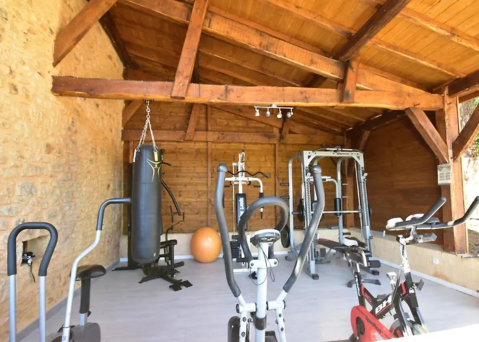 Blanquefort Hill Retreat *