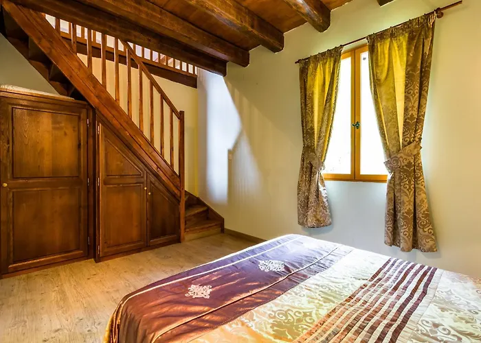 Blanquefort Hill Retreat Casa de Férias Saint-Cernin-de-lʼHerm