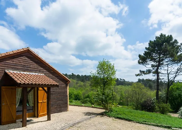 Casa de Férias Blanquefort Hill Retreat Saint-Cernin-de-lʼHerm