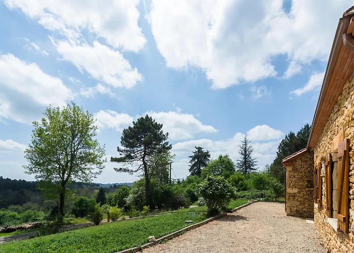 Blanquefort Hill Retreat *